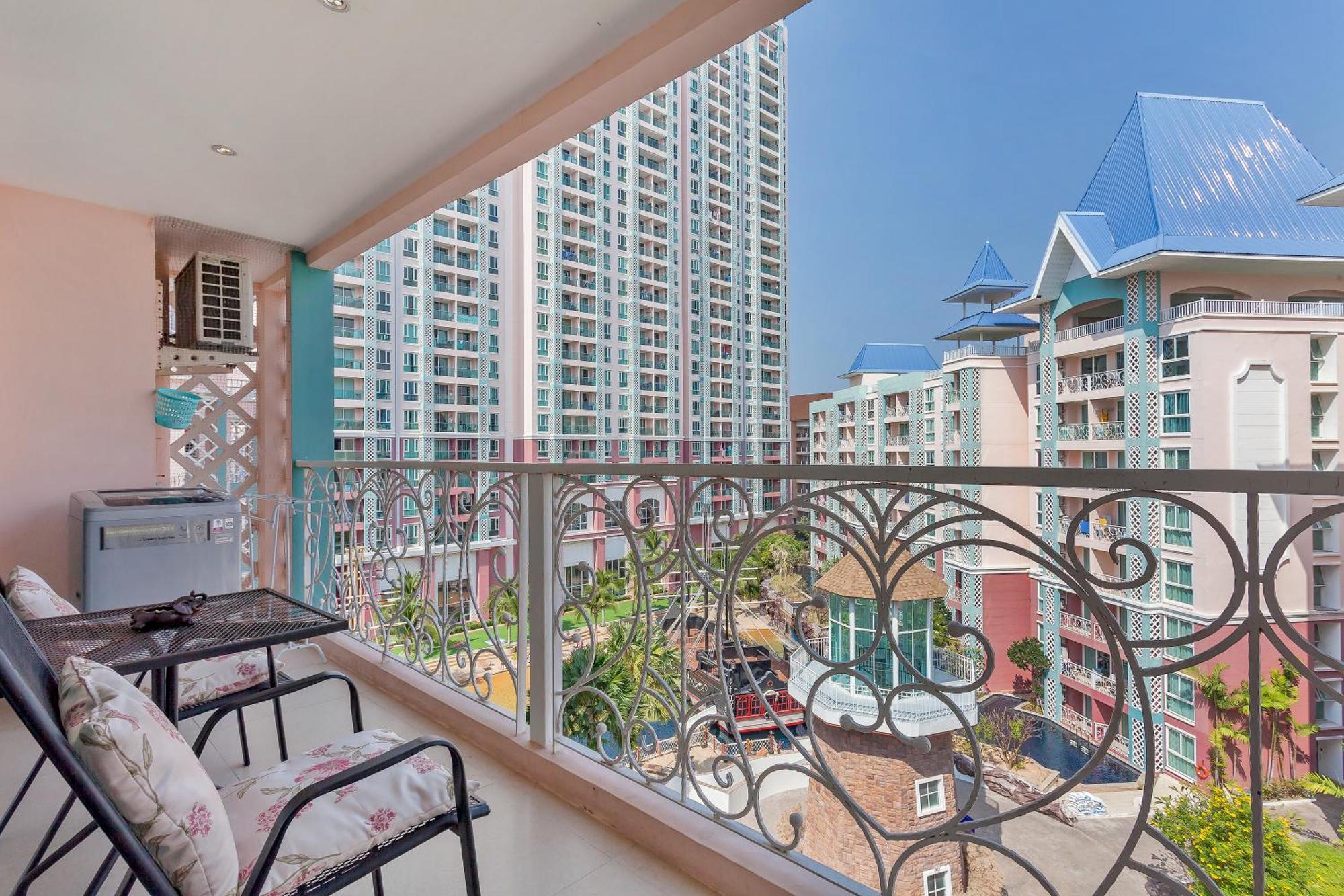 Grande Carribean L Family Stay L Pattaya L Luxury Views & Comfort Room photo